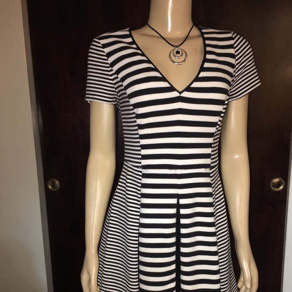 Banana Republic striped dress - Picture 4 of 4